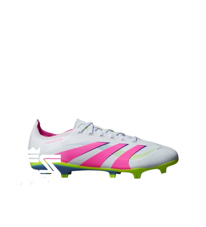 SOCCER BOOTS